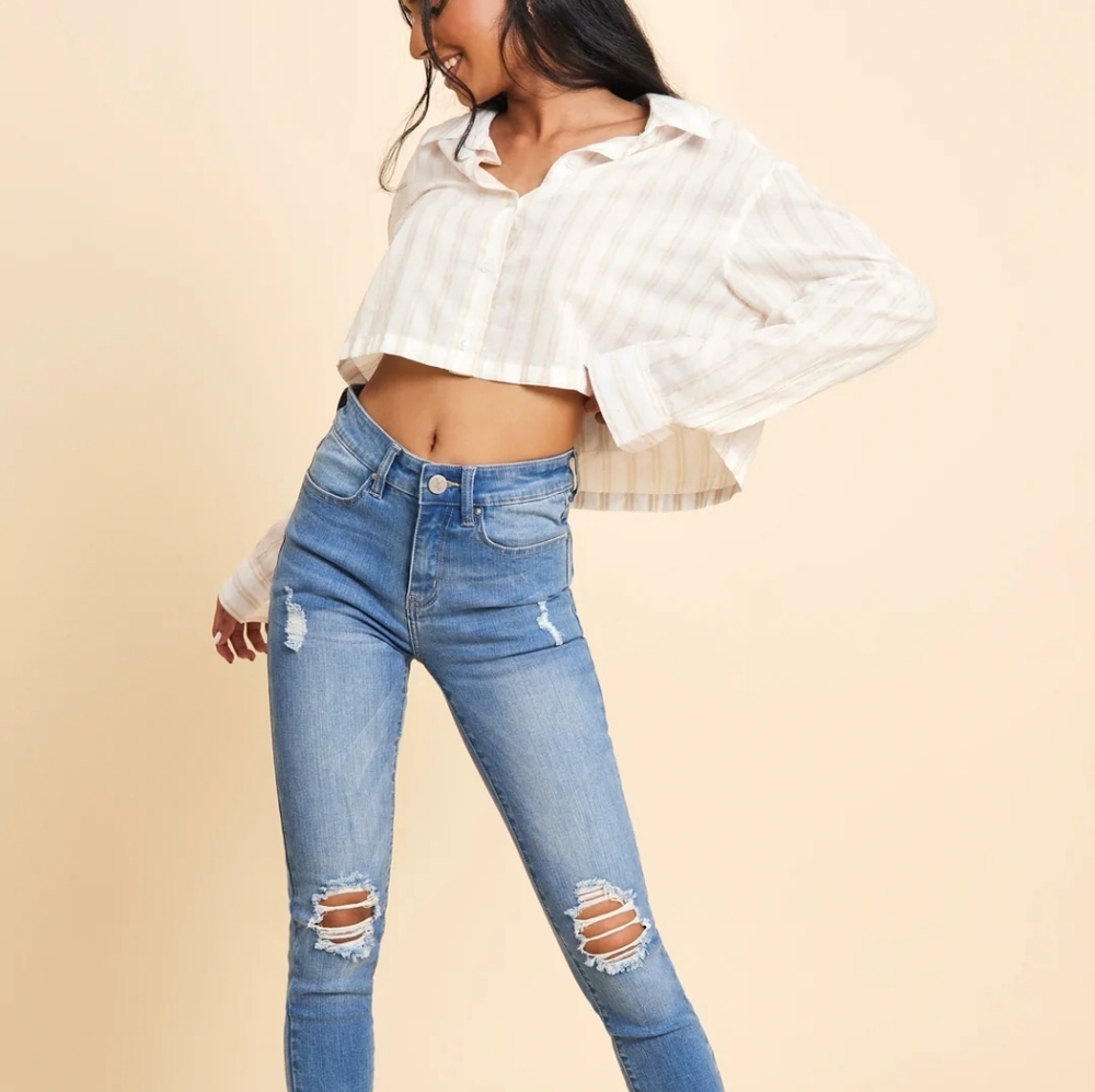 High-waisted, Distressed, NWOT, Jeans.